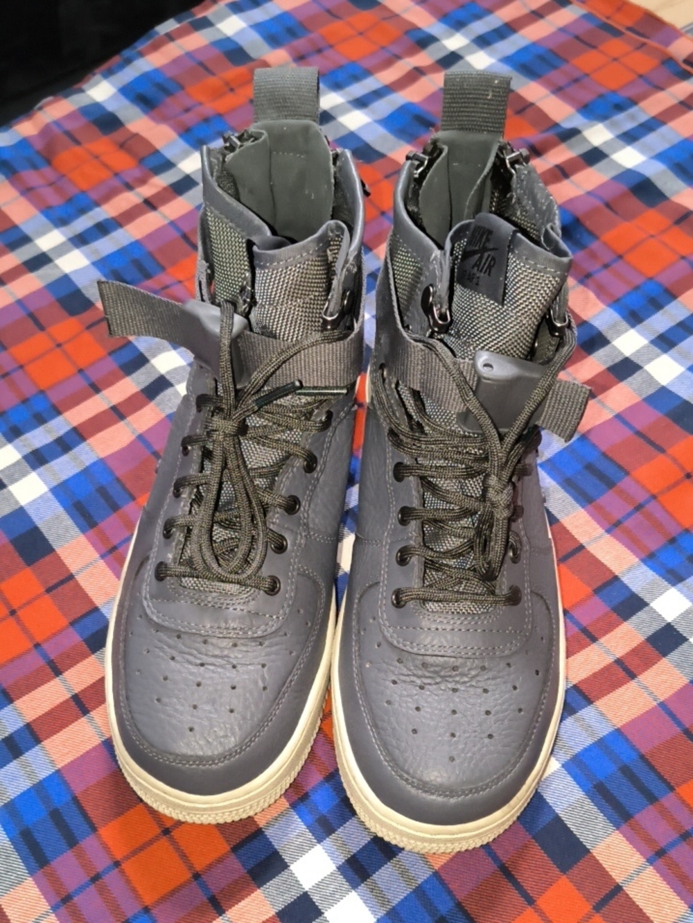 2018 Nike Air Force 1 Mid 'Desert Moss' Sneakers Youth 7Y US Women's 8.5